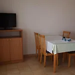 Mira *